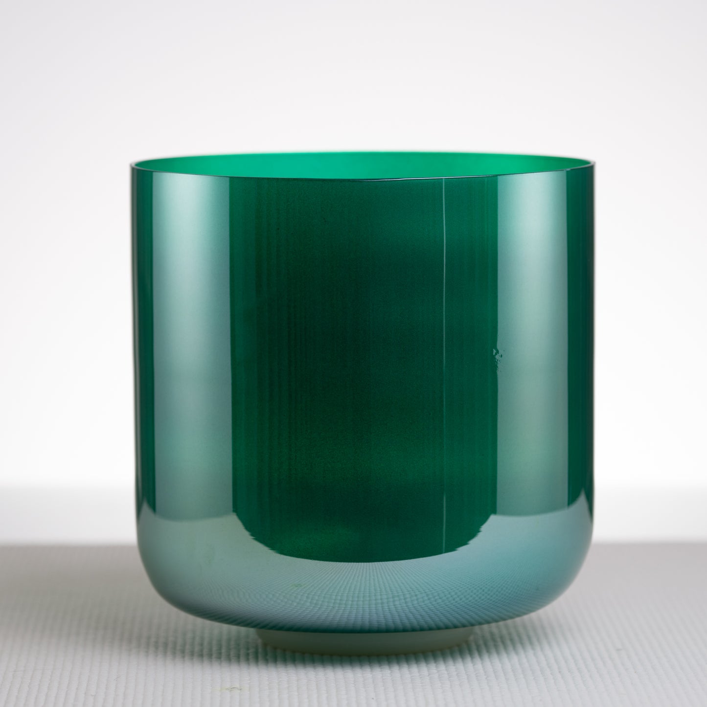 9.25" D#-47 Emerald Color Crystal Singing Bowl